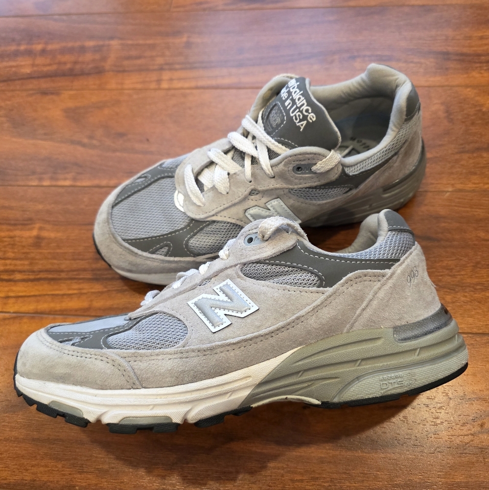New Balance Gray Suede & Mesh Casual Sneakers